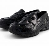 スニーカーローファーが流行