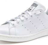 スタンスミスとかいう履いてたら誰でもカッコよくなる最強のスニーカーｗｗｗ