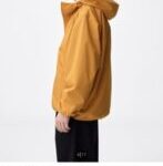 このアウター買うか迷ってる