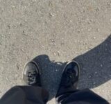 【悲報】ワイのスニーカー、職場の女に「おじさんっぽい」と言われてしまう